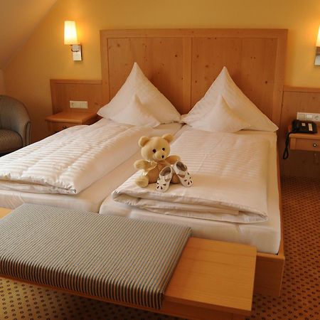 Beierleins Hotel & Catering Gmbh Reichenbach  Экстерьер фото