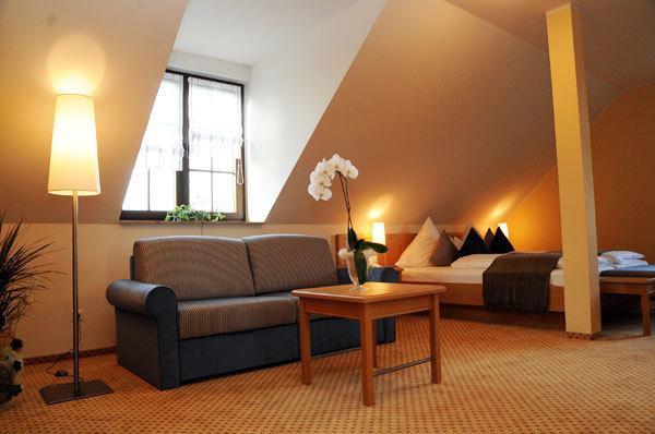 Beierleins Hotel & Catering Gmbh Reichenbach  Экстерьер фото