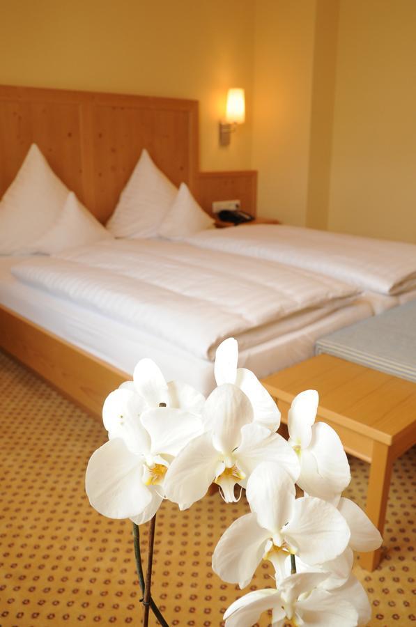 Beierleins Hotel & Catering Gmbh Reichenbach  Экстерьер фото